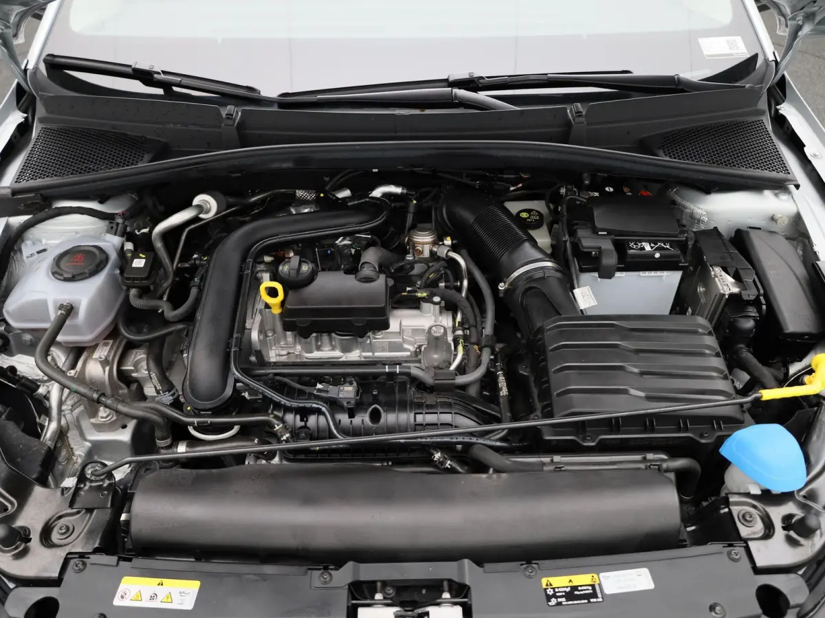 1.0 TSI Selection 115 PK AUTOMAAT |  Virtual Cockpit | Airco | Parkeersensoren | Apple carplay & Android auto | Keyless start | Lane Assist |