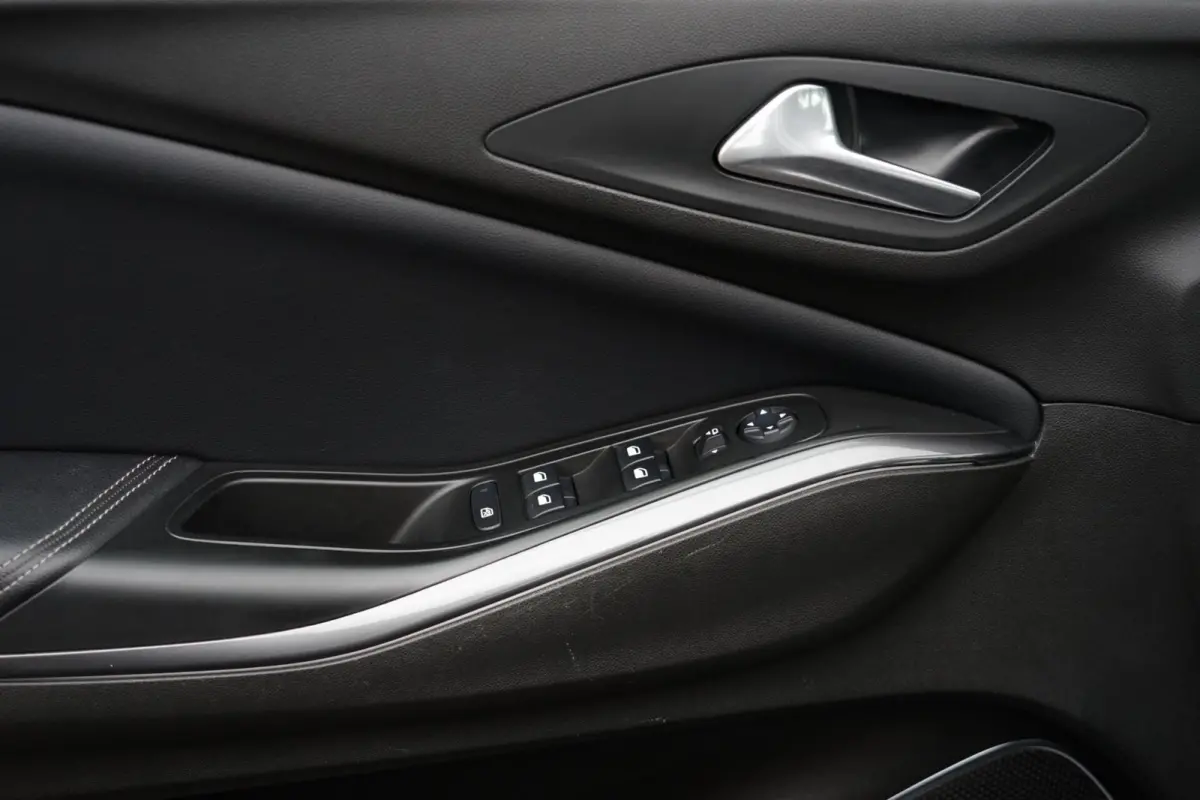1.2 Turbo Business Elegance, trekh. dis. v.v.