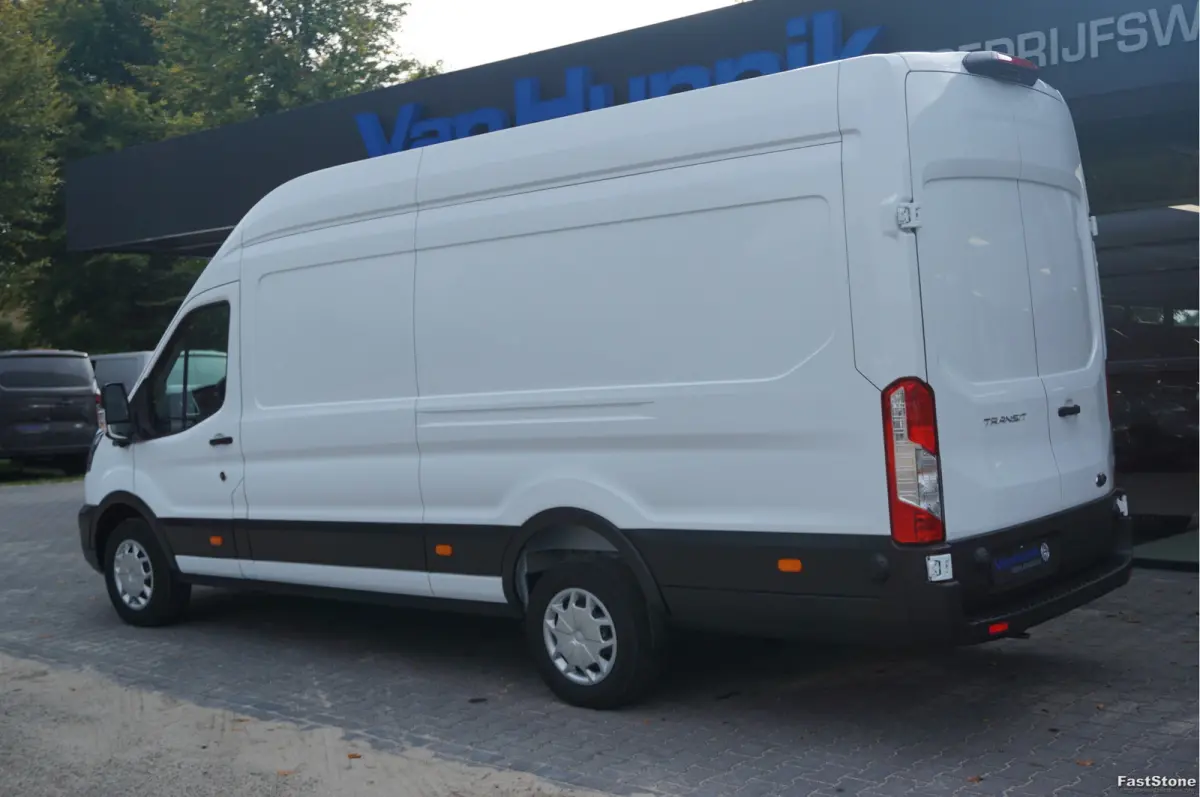 350L 105PK L4H3 BPM VRIJ!! Navi, 360° Camera, Adap. Cruise, 270° Deur!! NR. A6