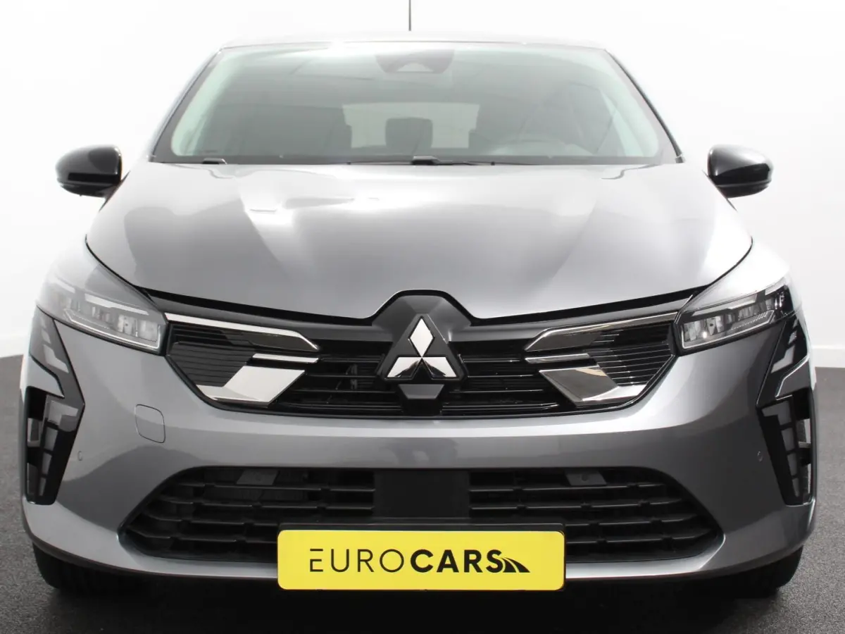 1.6 HEV Automaat Intense DEMO ! Navigatie d.m.v. Apple Carplay/Android Auto Camera Climate Control Cruise Control Lichtmetalen velgen Extra Getint Glas Digitale Cockpit