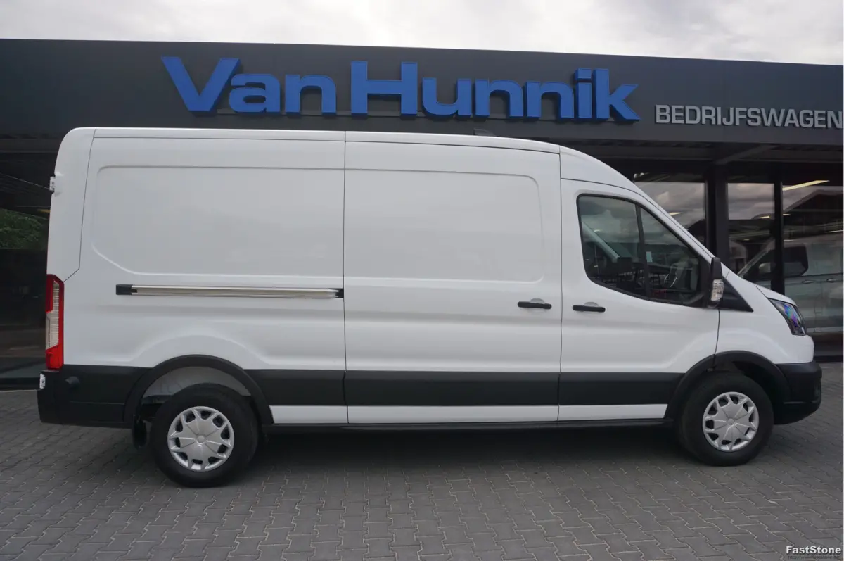 350L 130PK AUT L3H2 BPM VRIJ!! 12" Sync 4 Navi,, 270° Deur, 230V Omvormer!! NR. A77