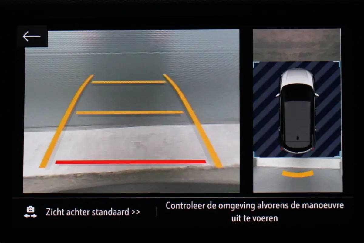 1.2 Turbo Business Elegance, CarPlay, cam.