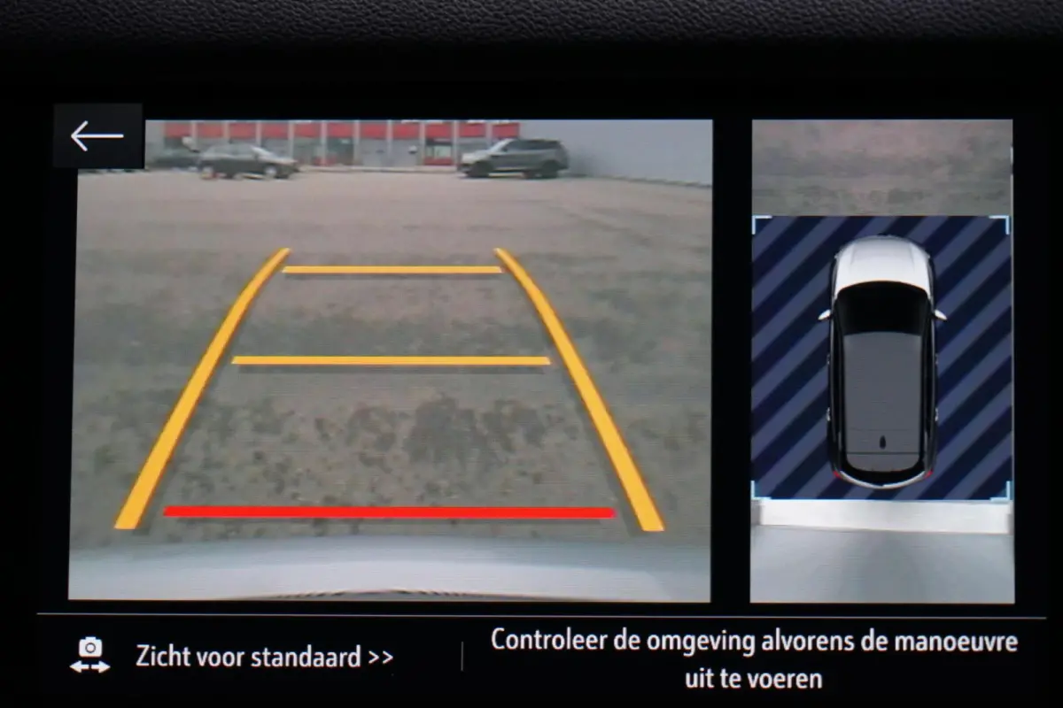 1.2 Turbo Business Elegance, CarPlay, cam.