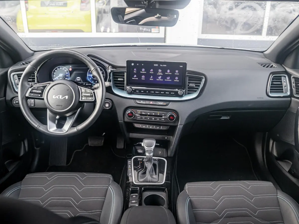 1.0 T-GDi MHEV Design Edition l navigatie l stoel en stuurwielverwarming l EL. kofferklep l JBL premium Sound