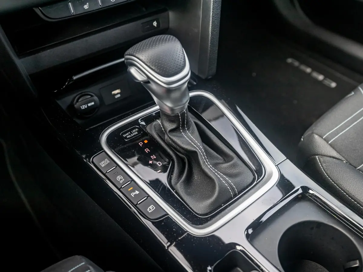 1.0 T-GDi MHEV Design Edition l navigatie l stoel en stuurwielverwarming l EL. kofferklep l JBL premium Sound