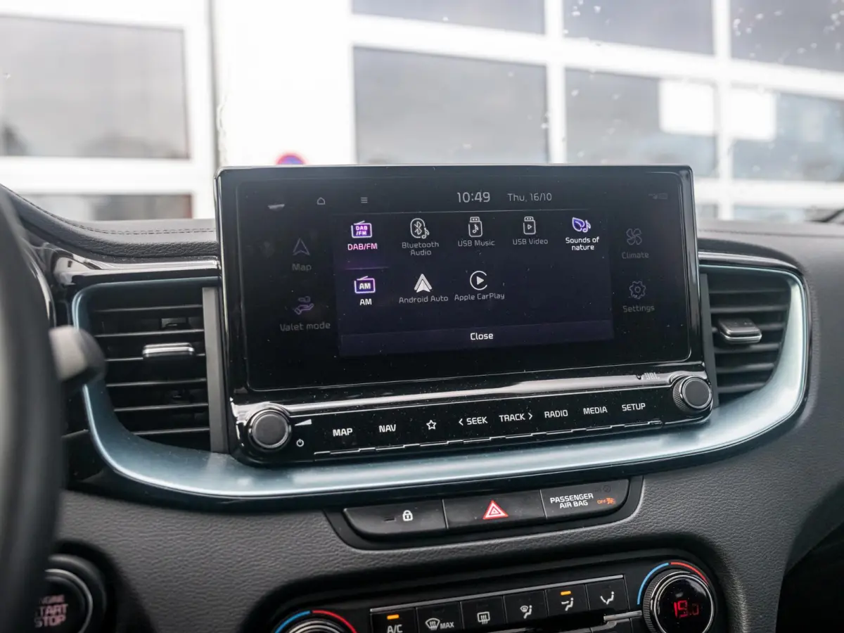 1.0 T-GDi MHEV Design Edition l navigatie l stoel en stuurwielverwarming l EL. kofferklep l JBL premium Sound