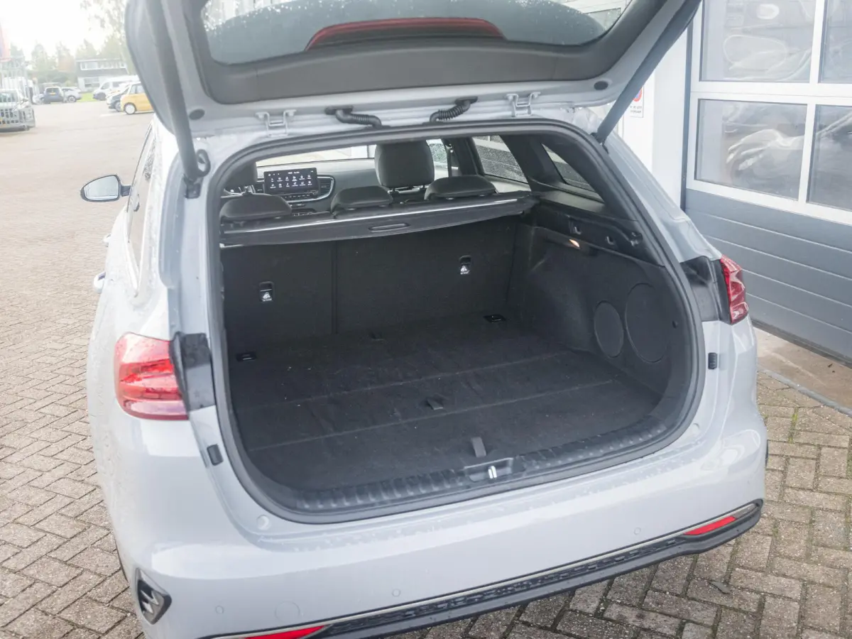 1.0 T-GDi MHEV Design Edition l navigatie l stoel en stuurwielverwarming l EL. kofferklep l JBL premium Sound