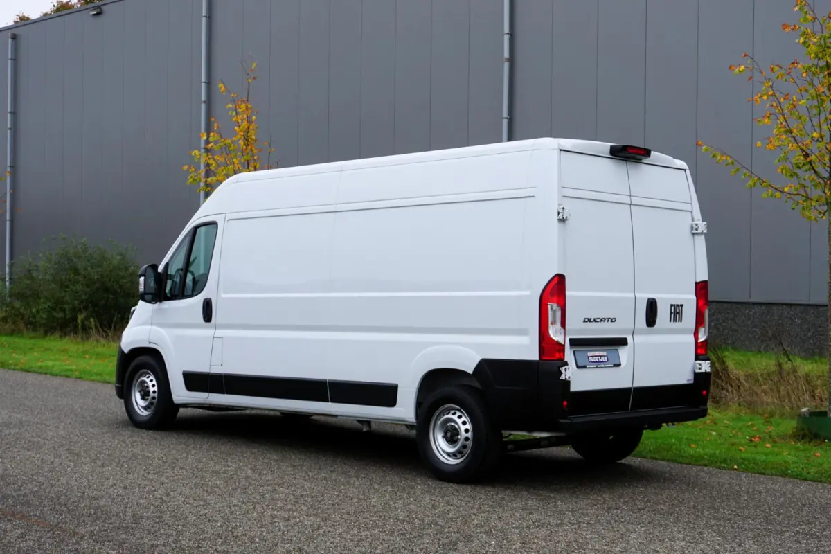 2.2 MultiJet 140 L3H2 3.5t Heavy in Topstaat |Betimmering |Groot scherm |Camera |Cruise |Climate |Navi |Carplay |Parkeersensoren |140 pk |EURO6 |3500 KG