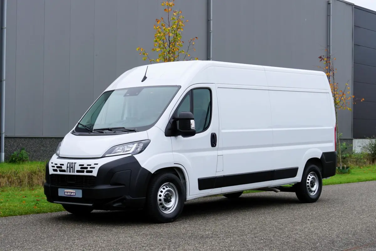 2.2 MultiJet 140 L3H2 3.5t Heavy in Topstaat |Betimmering |Groot scherm |Camera |Cruise |Climate |Navi |Carplay |Parkeersensoren |140 pk |EURO6 |3500 KG