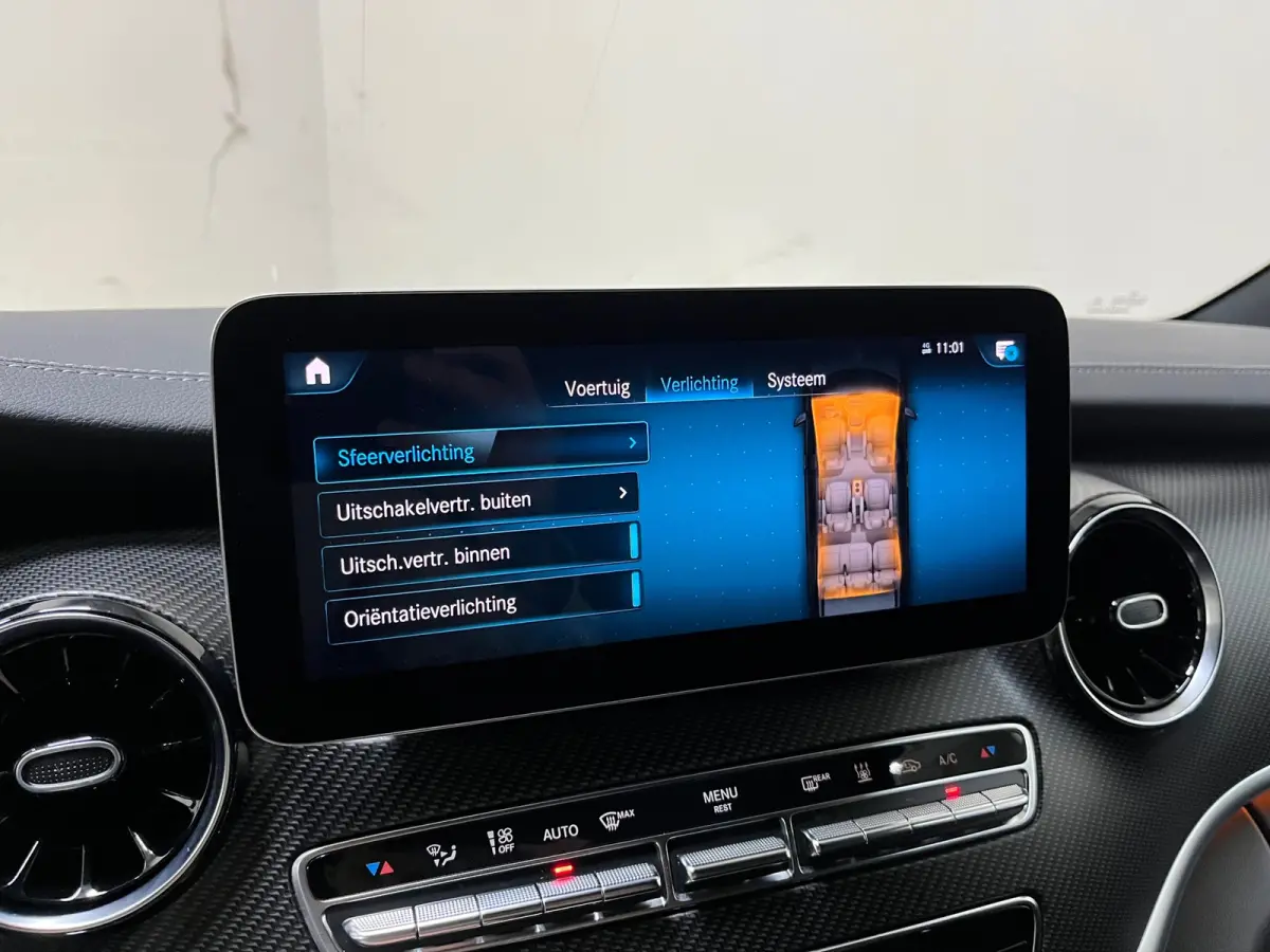 300d 4-MATIC Lang Avantgarde Edition AMG / Luchtvering / Memory / INCL BTW & BPM