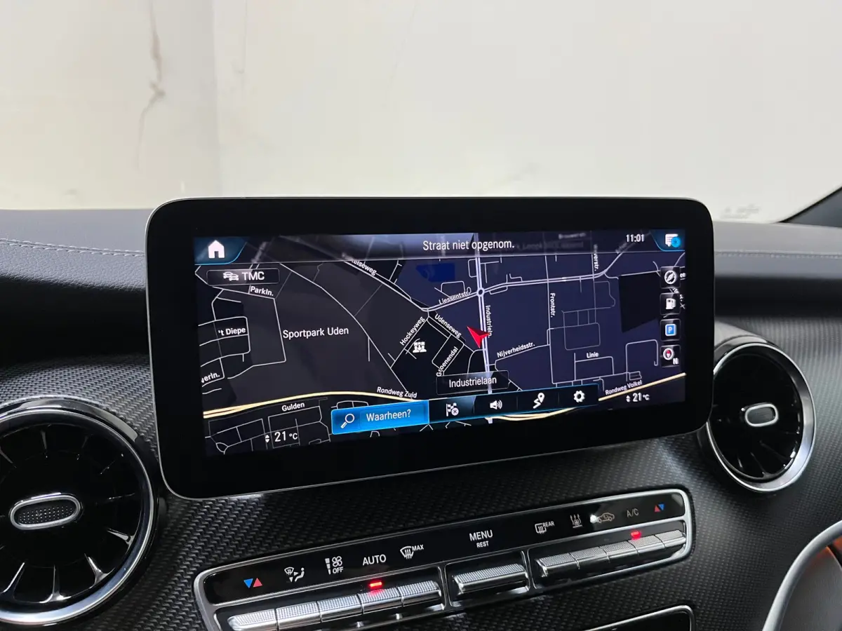300d 4-MATIC Lang Avantgarde Edition AMG / Luchtvering / Memory / INCL BTW & BPM
