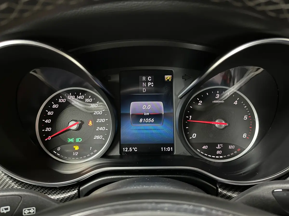 300d 4-MATIC Lang Avantgarde Edition AMG / Luchtvering / Memory / INCL BTW & BPM