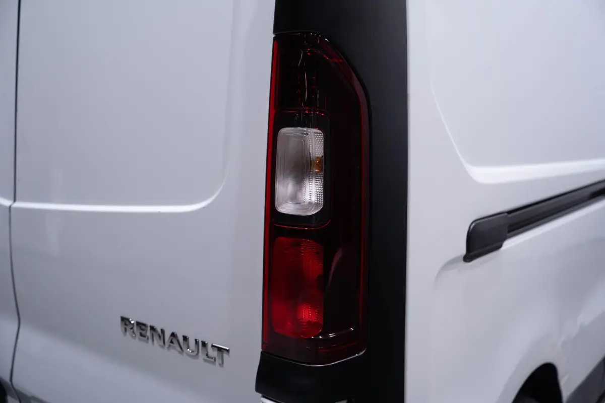 1.6 dCi 125 pk L2H1 Airco, Camera, Laadruimte Pakket, PDC achter, 3-Zits