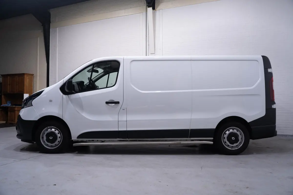 1.6 dCi 125 pk L2H1 Airco, Camera, Laadruimte Pakket, PDC achter, 3-Zits