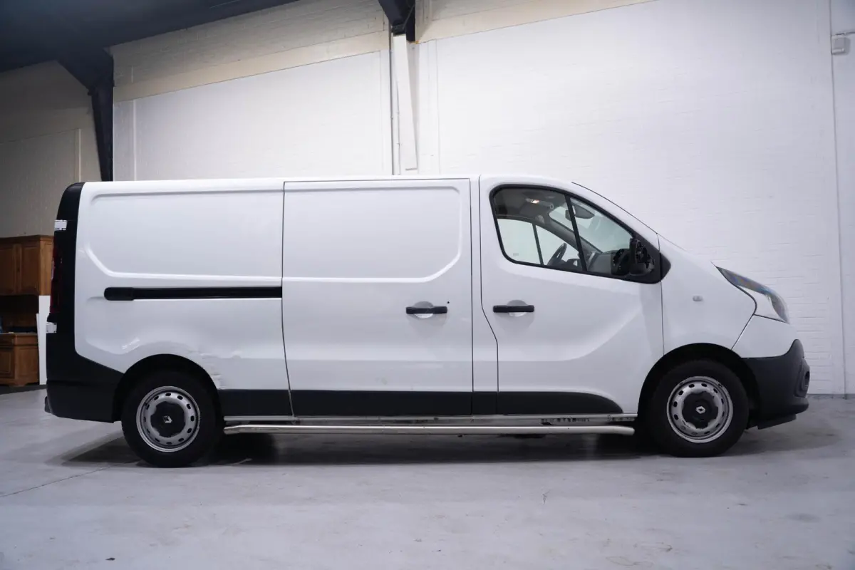 1.6 dCi 125 pk L2H1 Airco, Camera, Laadruimte Pakket, PDC achter, 3-Zits
