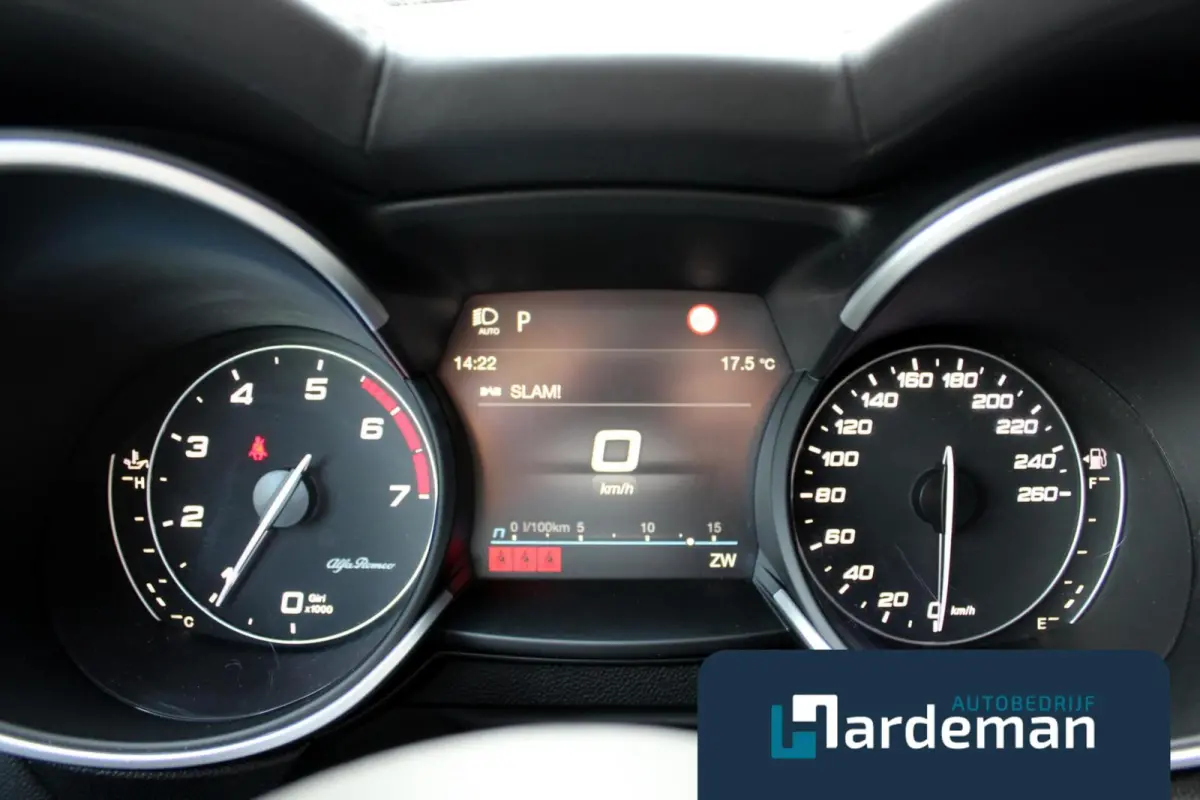 2.0 T AWD Veloce Ti Pano H/K
