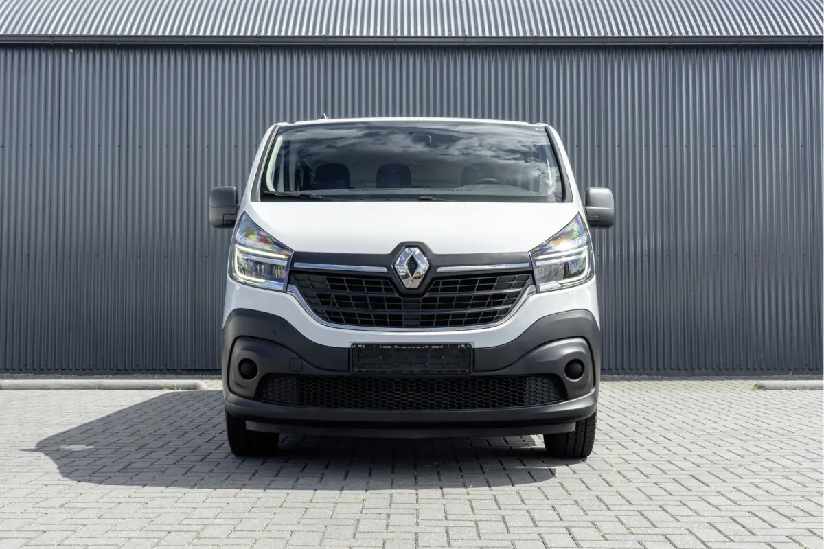 **dCi 95 T29 L2H1 | INCL BTW & BPM | 9-P | Navi | LED | Cruise | Airco | Euro 6**