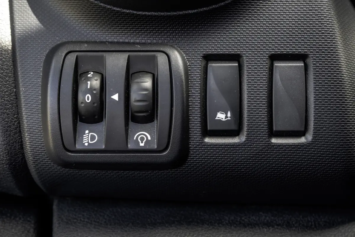 **dCi 95 T29 L2H1 | INCL BTW & BPM | 9-P | Navi | LED | Cruise | Airco | Euro 6**
