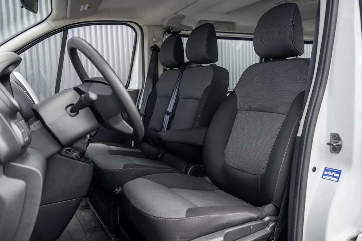 **dCi 95 T29 L2H1 | INCL BTW & BPM | 9-P | Navi | LED | Cruise | Airco | Euro 6**