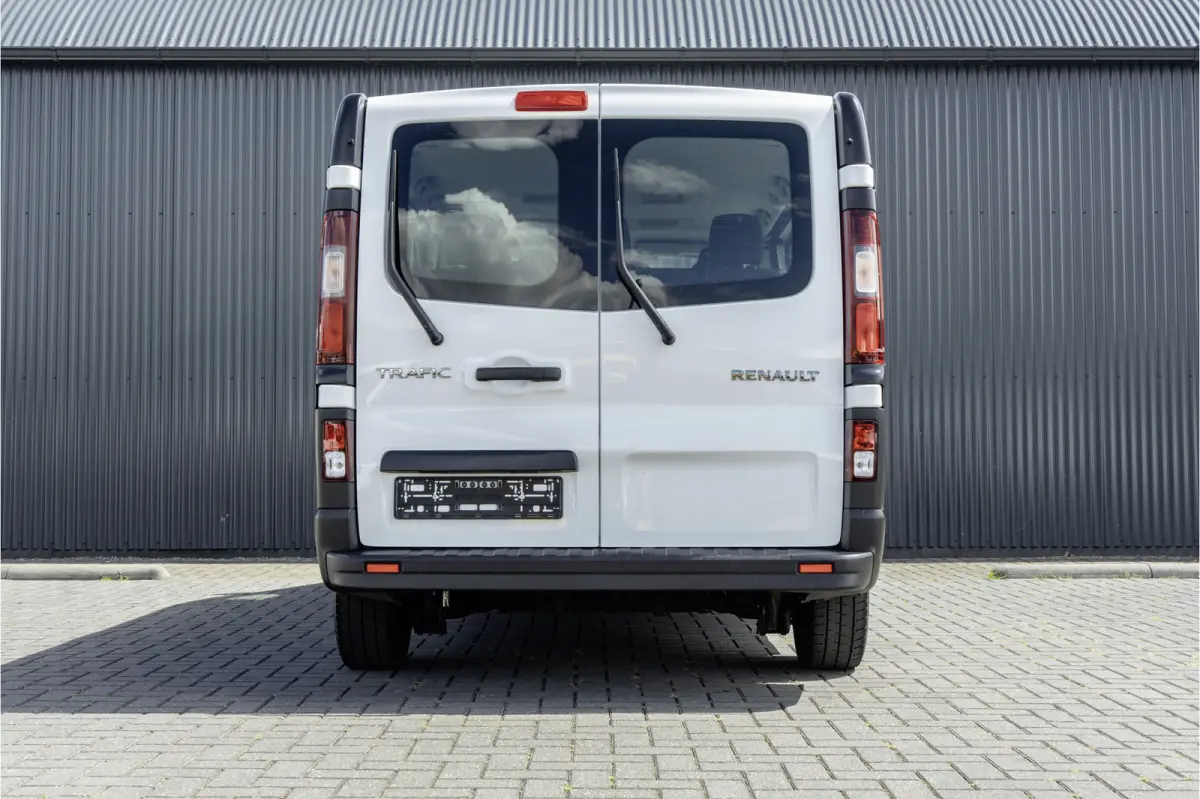 **dCi 95 T29 L2H1 | INCL BTW & BPM | 9-P | Navi | LED | Cruise | Airco | Euro 6**