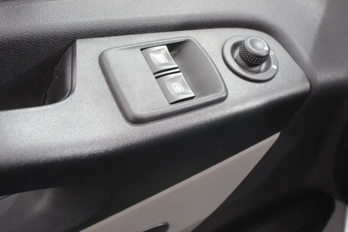 1.6 dCi Grand Authentique Energy incl. BPM/ BTW  L2H1 8 persoons !  Navigatie Airco voor en achter Parkeer sensoren Cruise Control Bumpers in kleur