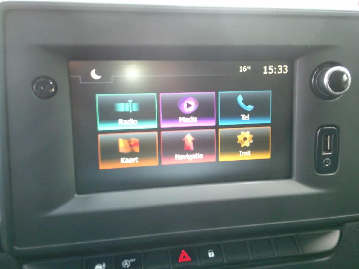 T33 2.3 dCi 150 L1H1 Energy VOORZIEN VAN AIRCO+CRUISE+AUTOMAAT !!!