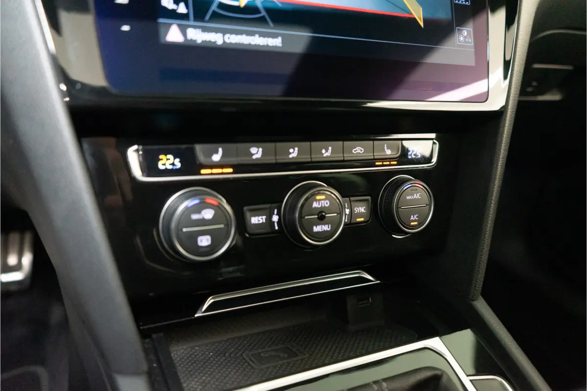 2.0 TSI 2x R-Line 191PK | Pano | Discover Pro | Dynamic LED | VOL OPTIE!