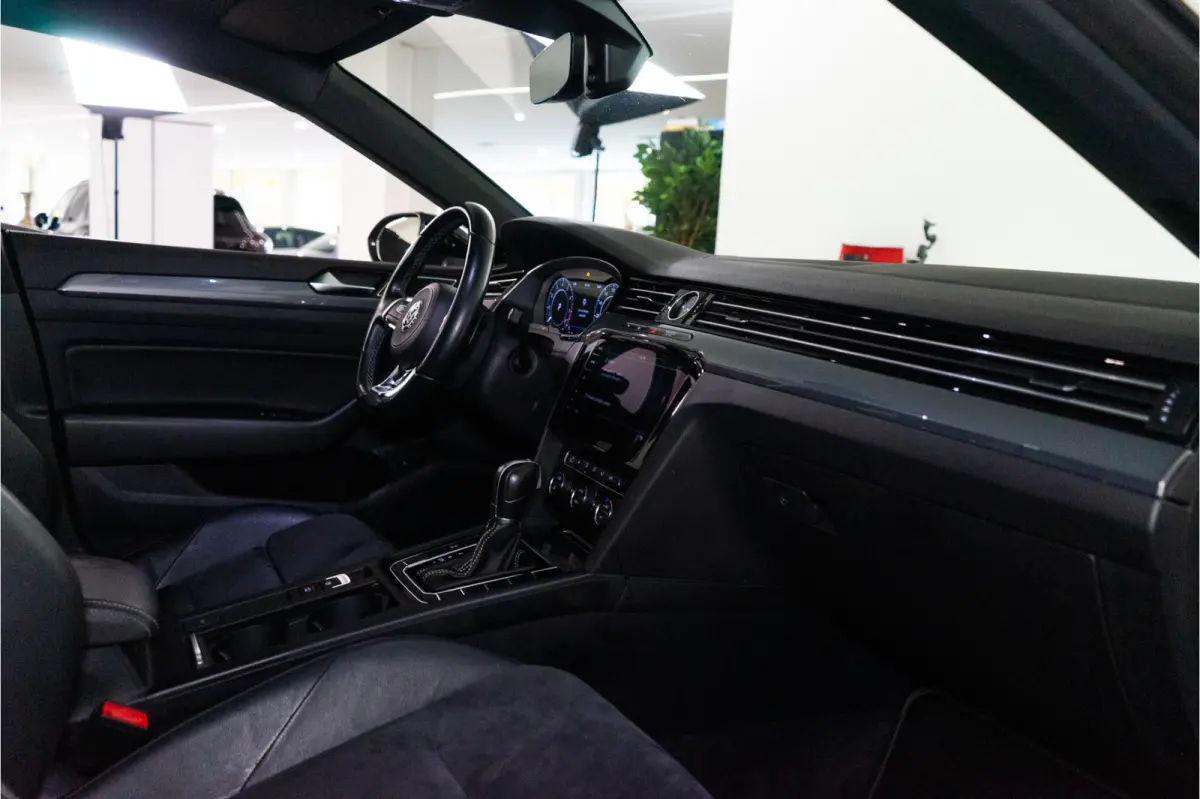 2.0 TSI 2x R-Line 191PK | Pano | Discover Pro | Dynamic LED | VOL OPTIE!