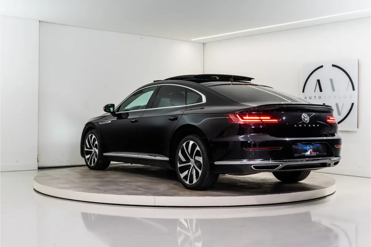 2.0 TSI 2x R-Line 191PK | Pano | Discover Pro | Dynamic LED | VOL OPTIE!