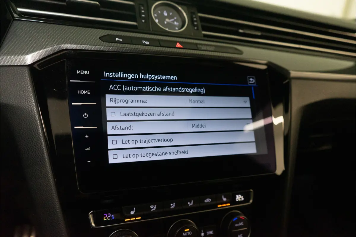 2.0 TSI 2x R-Line 191PK | Pano | Discover Pro | Dynamic LED | VOL OPTIE!
