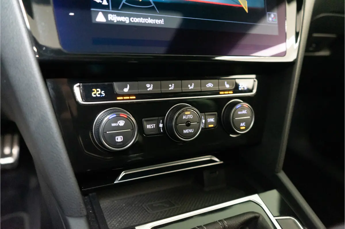 2.0 TSI 2x R-Line 191PK | Pano | Discover Pro | Dynamic LED | VOL OPTIE!