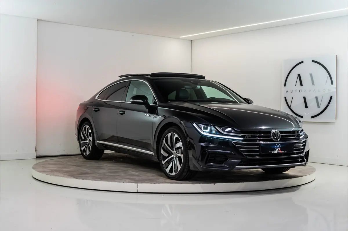 2.0 TSI 2x R-Line 191PK | Pano | Discover Pro | Dynamic LED | VOL OPTIE!