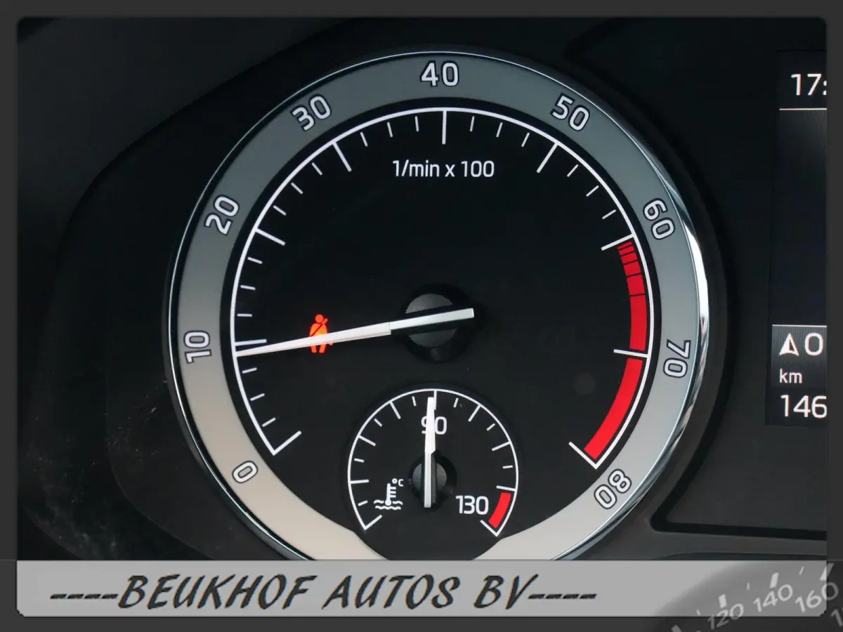 1.5 TSI Business 7 Persoon Pano Trekhaak Cam