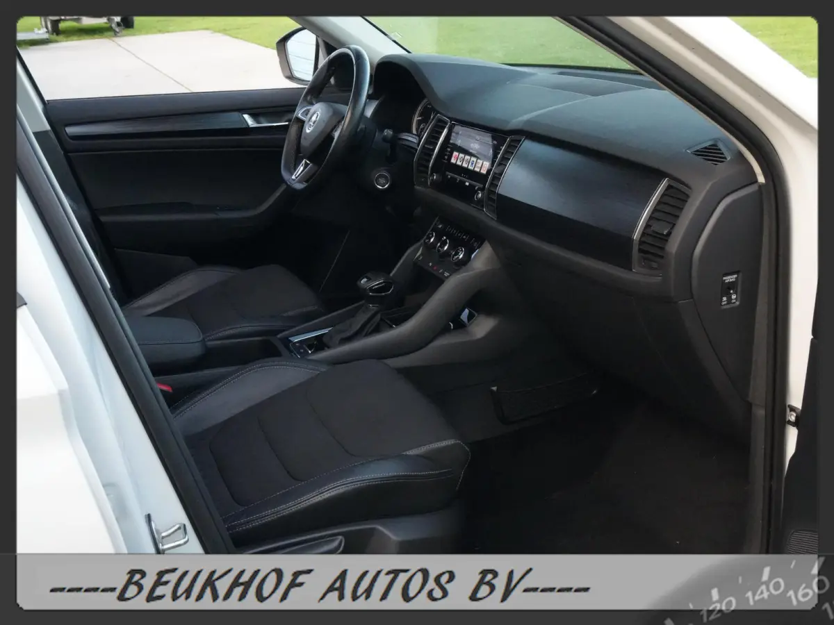 1.5 TSI Business 7 Persoon Pano Trekhaak Cam
