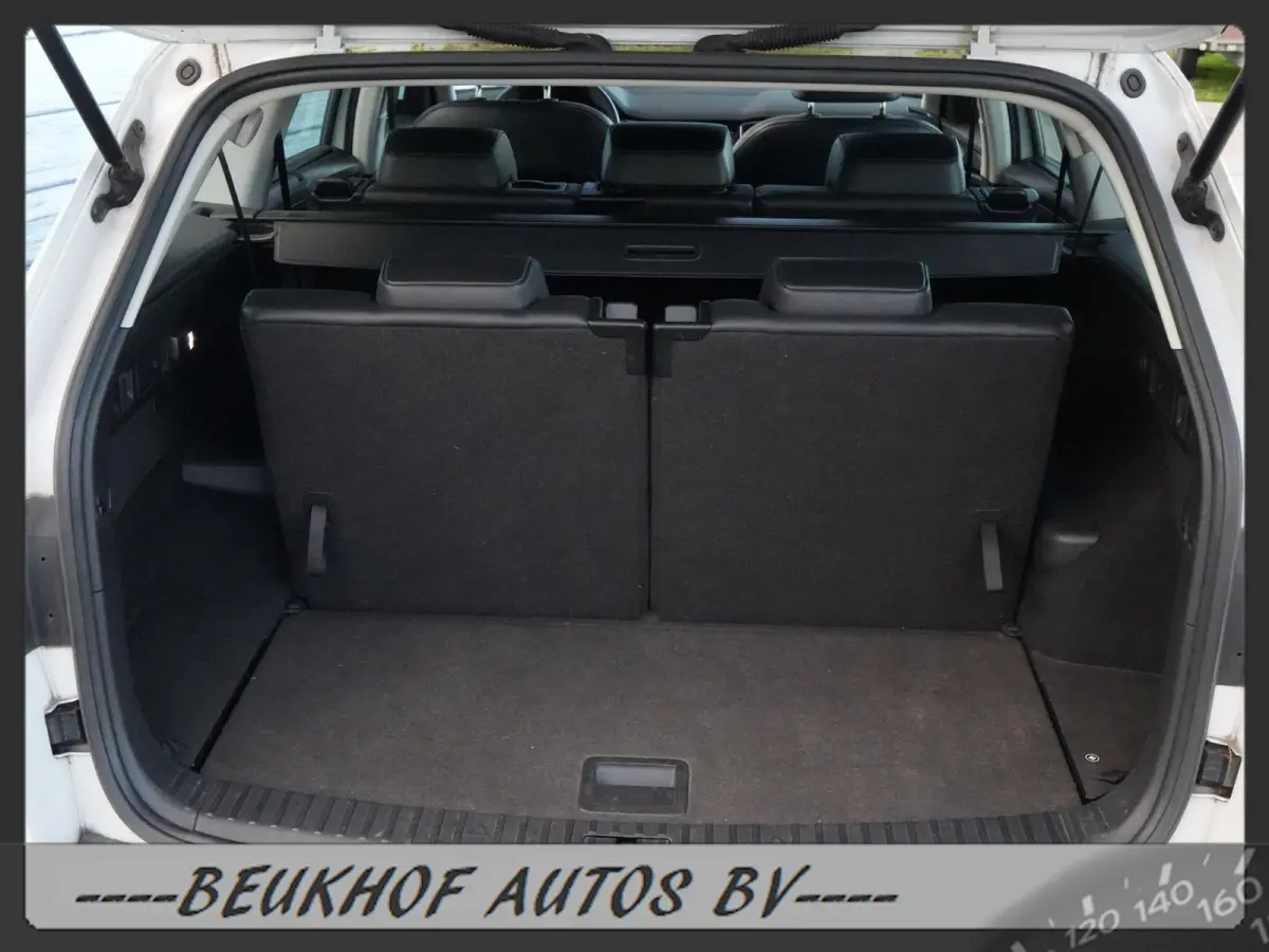 1.5 TSI Business 7 Persoon Pano Trekhaak Cam