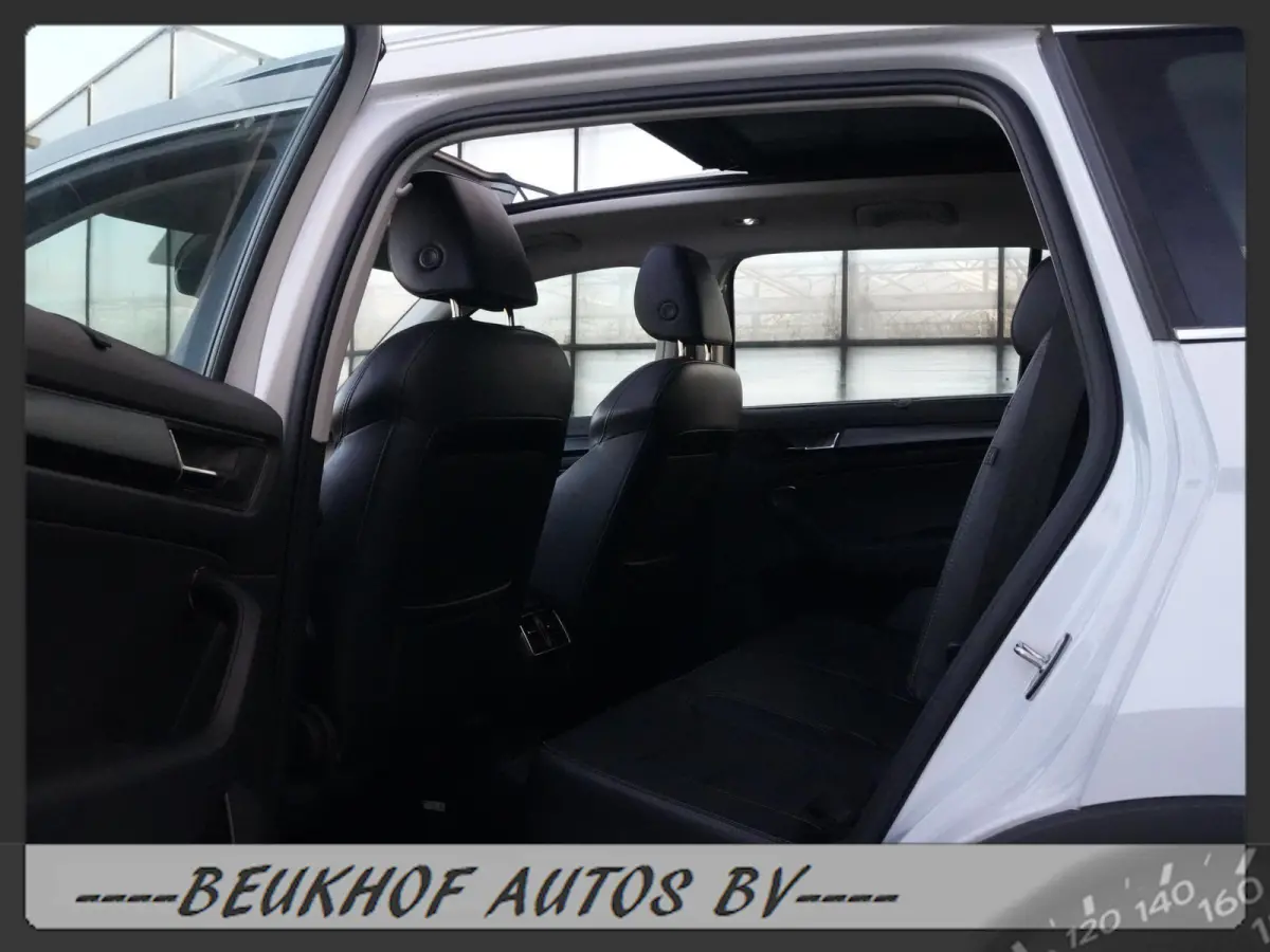 1.5 TSI Business 7 Persoon Pano Trekhaak Cam