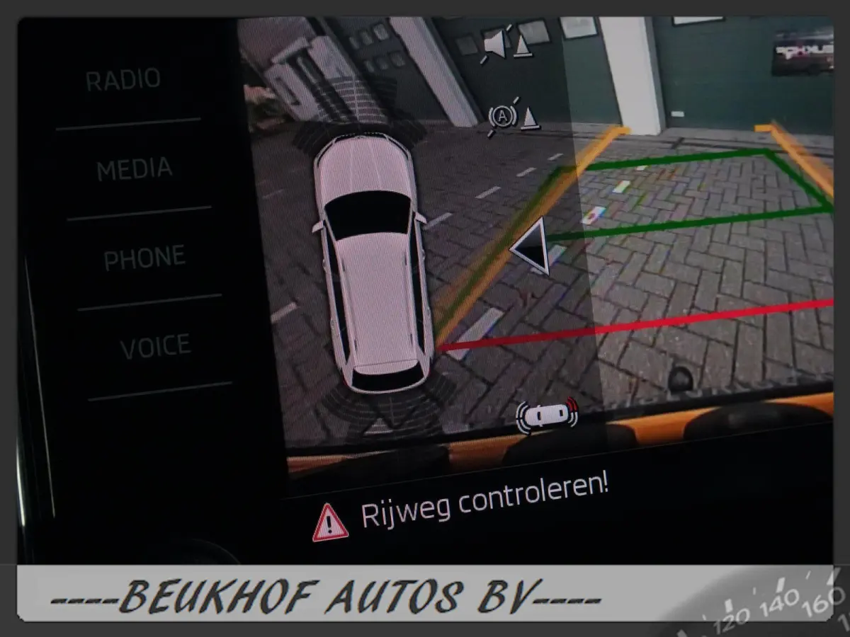 1.5 TSI Business 7 Persoon Pano Trekhaak Cam
