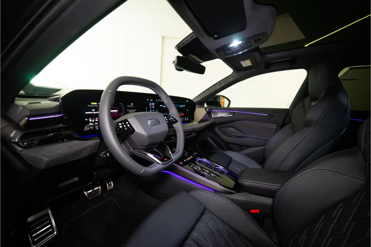 C9 e-hybrid 270KW Quattro S Edition Competition 367PK | Tech Pro | B&O | Lucht | Trekhaak | Werkelijk VOL OPTIE! 5 jaar Fabrieksgarantie