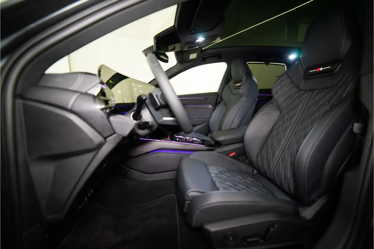 C9 e-hybrid 270KW Quattro S Edition Competition 367PK | Tech Pro | B&O | Lucht | Trekhaak | Werkelijk VOL OPTIE! 5 jaar Fabrieksgarantie