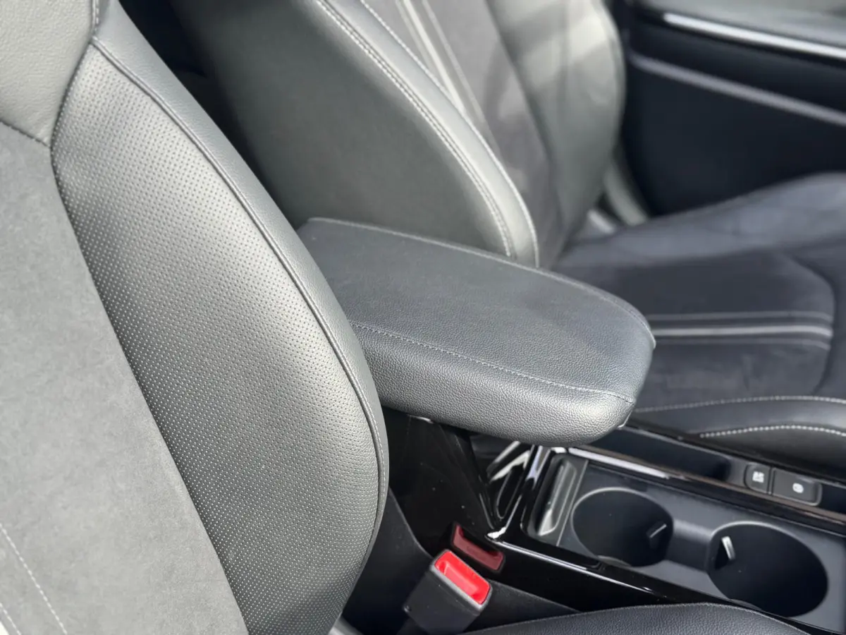 1.0 T-GDi GT-Line 2024 PANO NAVI NAP BTW 1e Eig!