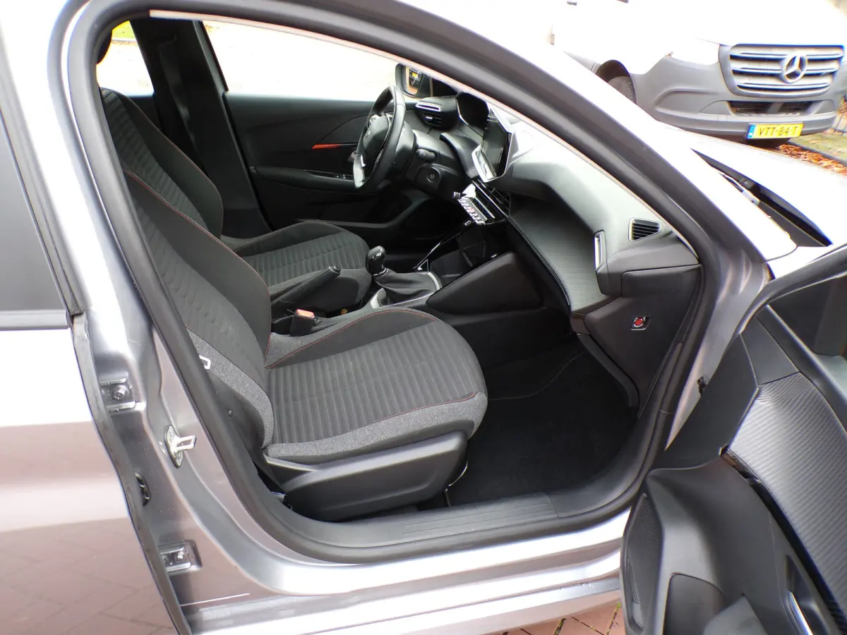 1.2 PureTech Active Pack