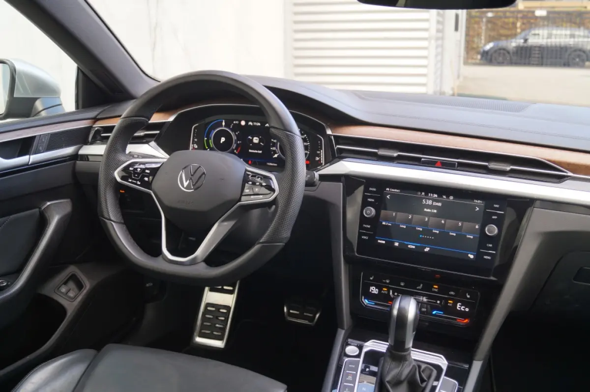 1.4 TSI eHybrid Elegance Business Plus -PANO-LEER-