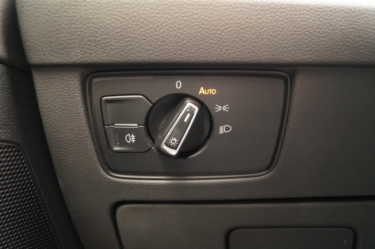 1.4 TSI eHybrid Elegance Business Plus -PANO-LEER-