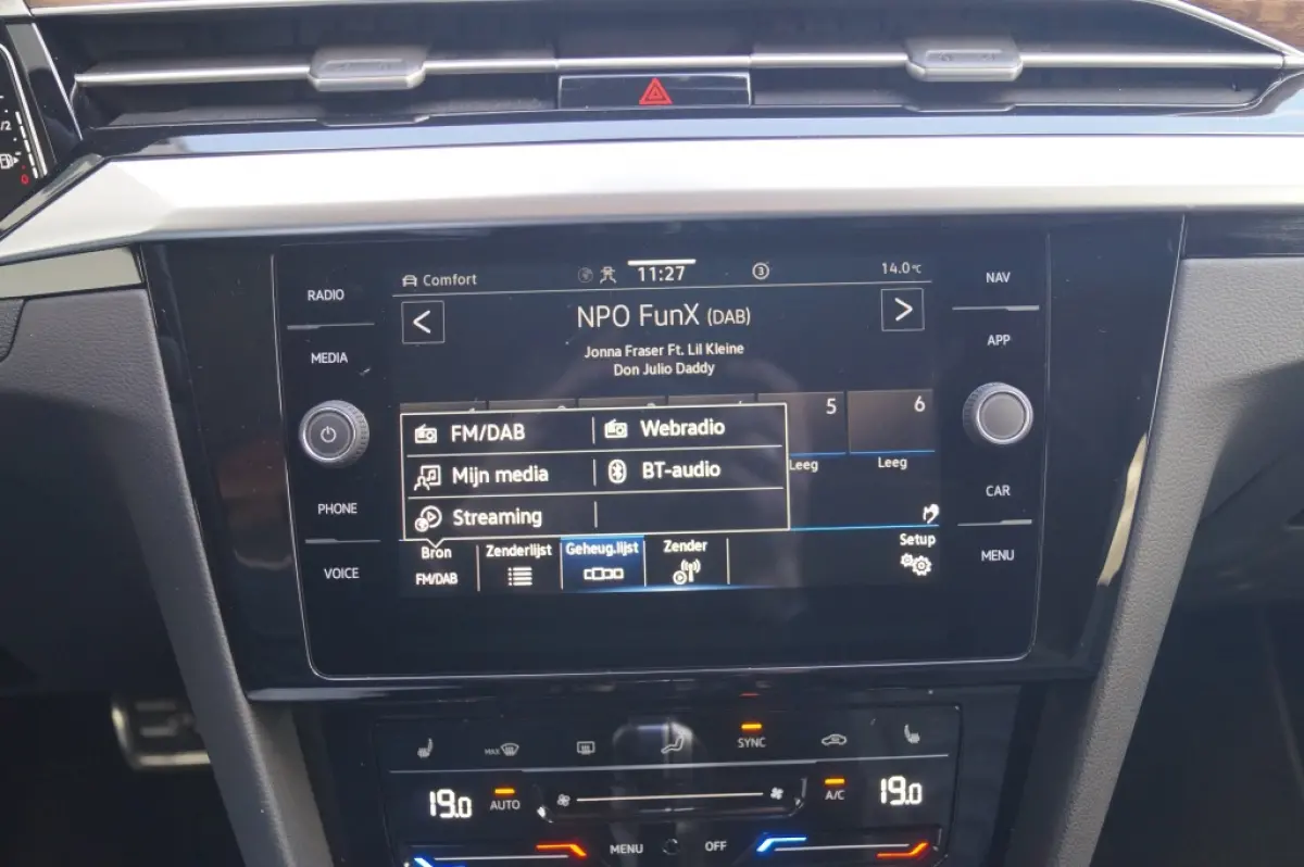 1.4 TSI eHybrid Elegance Business Plus -PANO-LEER-