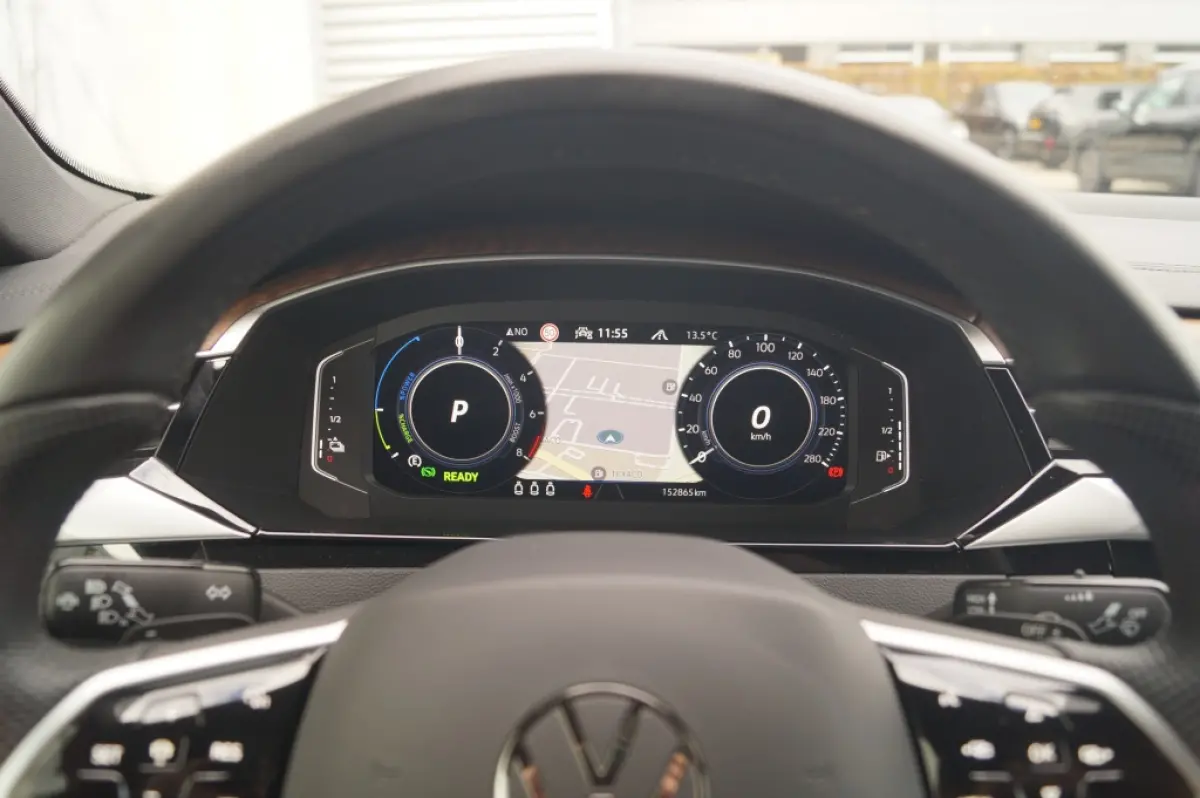 1.4 TSI eHybrid Elegance Business Plus -PANO-LEER-