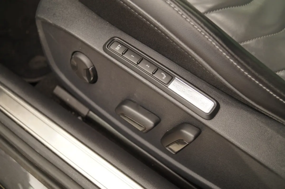 1.4 TSI eHybrid Elegance Business Plus -PANO-LEER-
