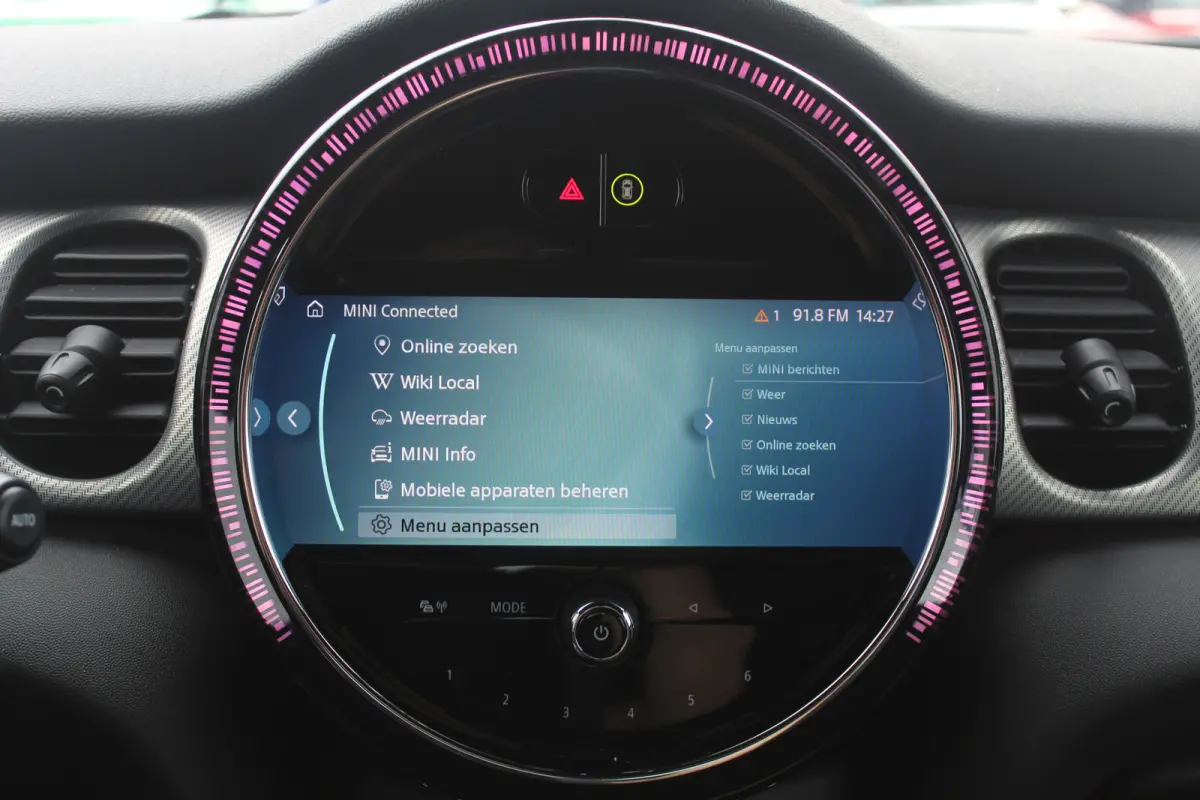 Mini 1.5 Camden Go Edition Stoelverwarming l Apple carplay/ Android auto l Cruise control l Sfeerverlichting VDL auto