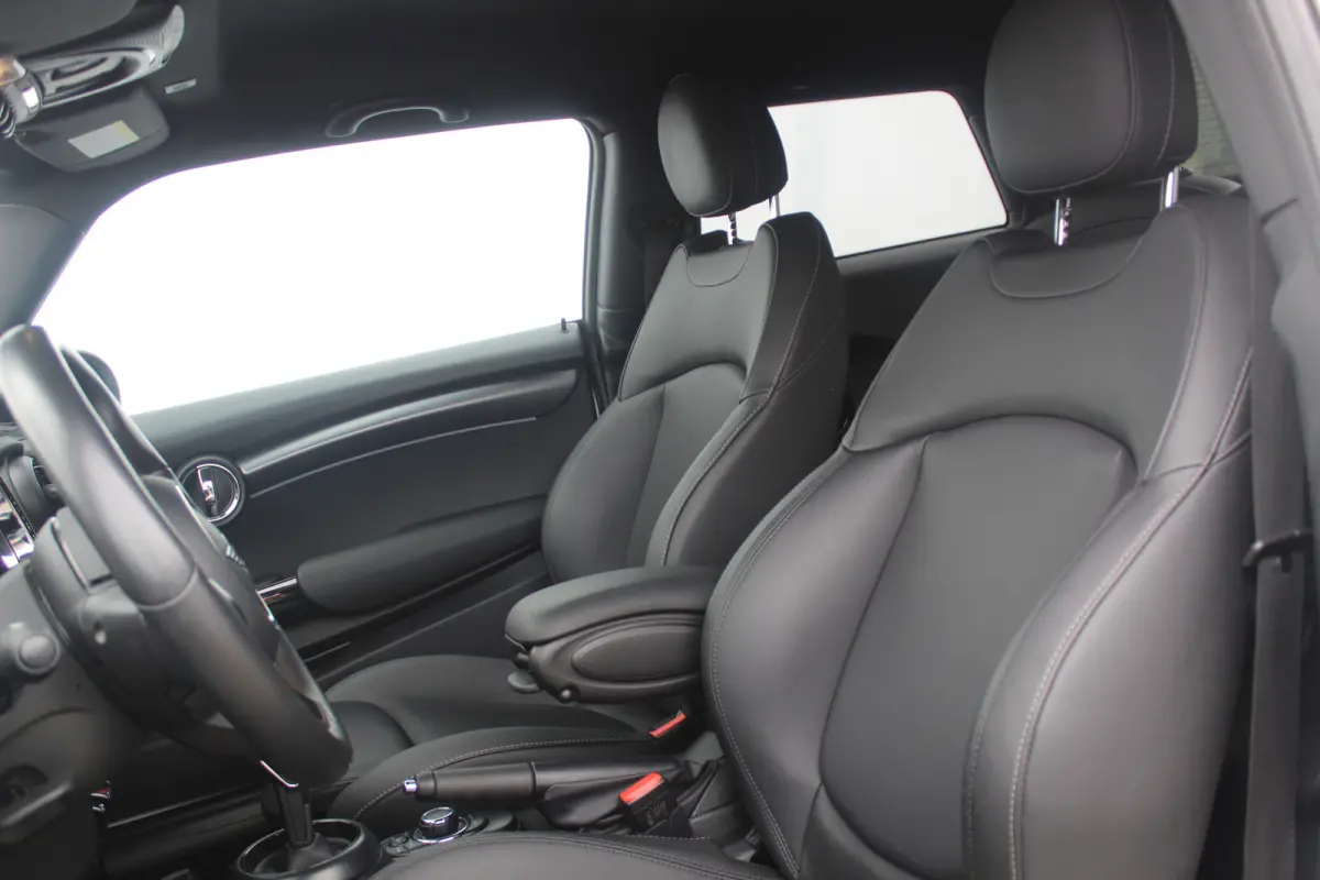 Mini 1.5 Camden Go Edition Stoelverwarming l Apple carplay/ Android auto l Cruise control l Sfeerverlichting VDL auto