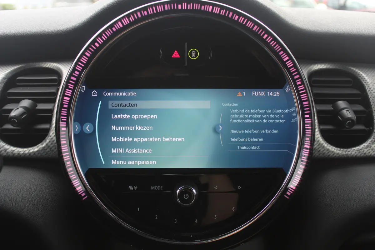 Mini 1.5 Camden Go Edition Stoelverwarming l Apple carplay/ Android auto l Cruise control l Sfeerverlichting VDL auto