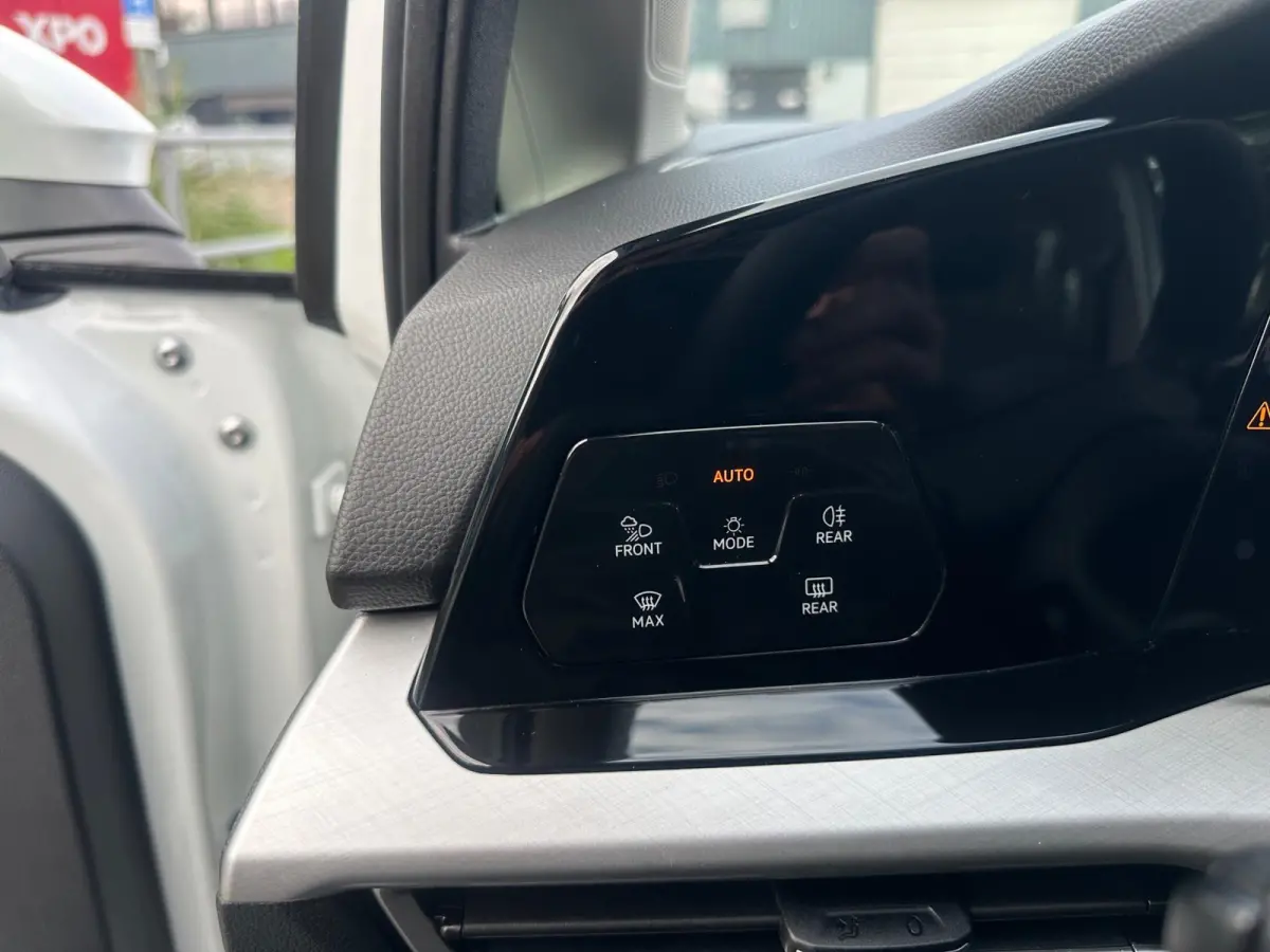 ETSI Life Business!2022 Panodak!IQ-Light!Camera!19"LM.velgen!
